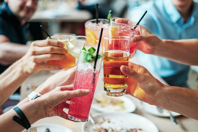 Moderate Alcohol Consumption Raises Cancer Risk, Study Finds